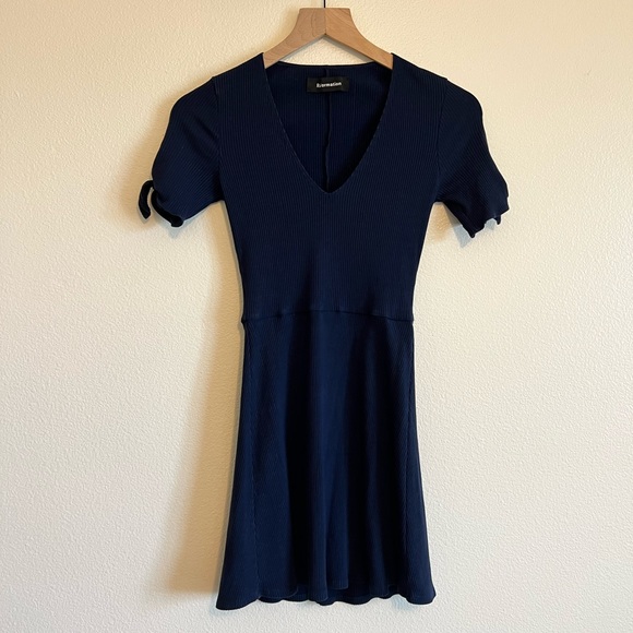 Reformation Ribbed Navy Dress - Picture 3 of 10